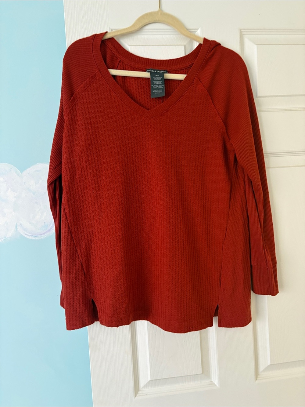 Chelsea & Theodore Brick Red V‑Neck Thermal Pullover